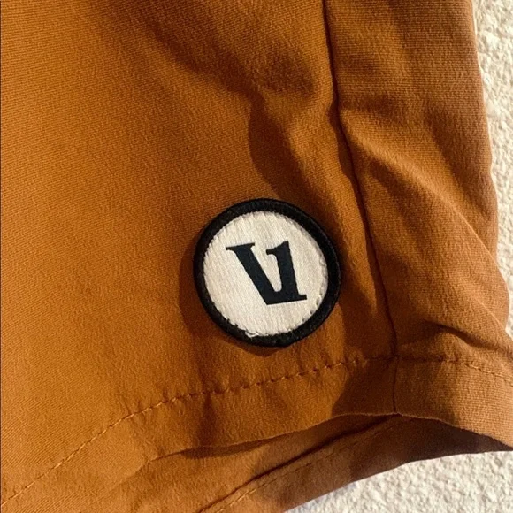Vuori Sunwashed Shorts - Picture 6 of 6